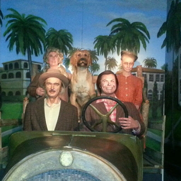 Meet your Posher, Logan - Picture 1 of 1